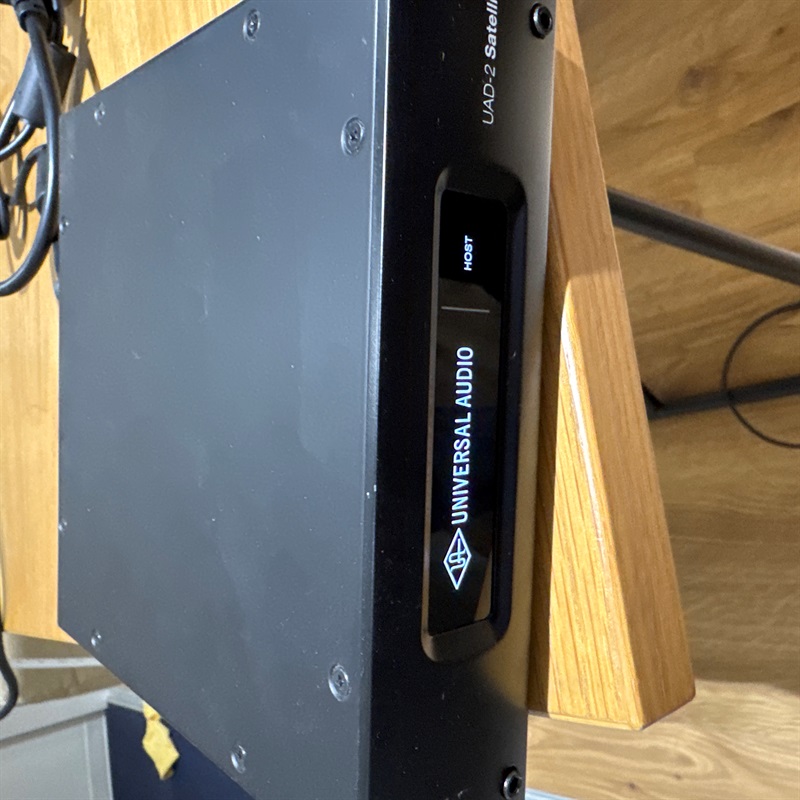 Universal Audio UAD-2 satellite OCTOの画像